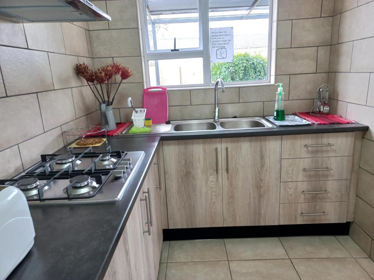 Come Home In Oudtshoorn Self-Catering Units المظهر الخارجي الصورة